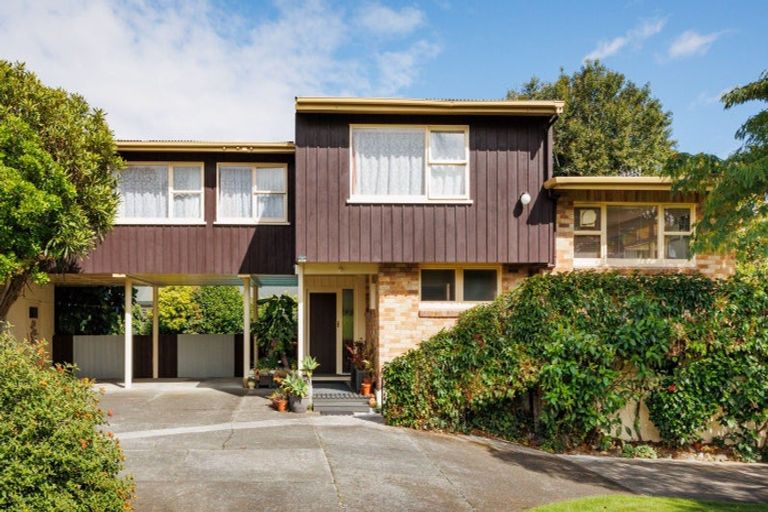 Photo of property in 5 Hokowhitu Court, Hokowhitu, Palmerston North, 4410