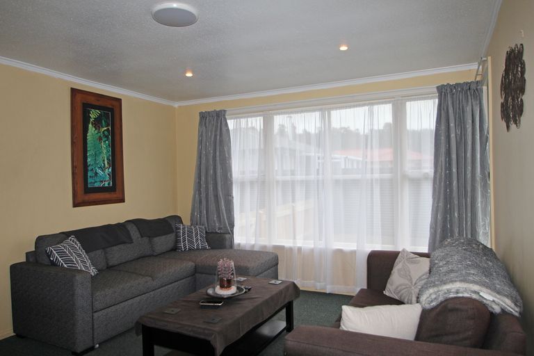 Photo of property in 35 Dacre Street, Oamaru North, Oamaru, 9400