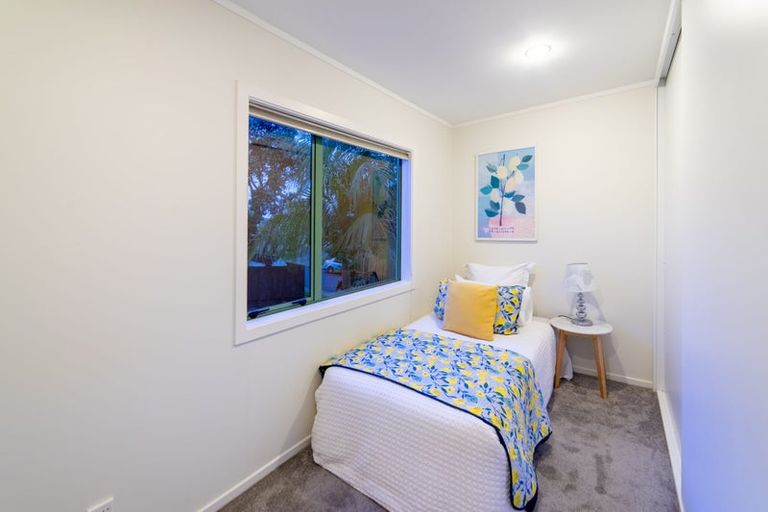 Photo of property in 4a Kennedy Avenue, Forrest Hill, Auckland, 0620