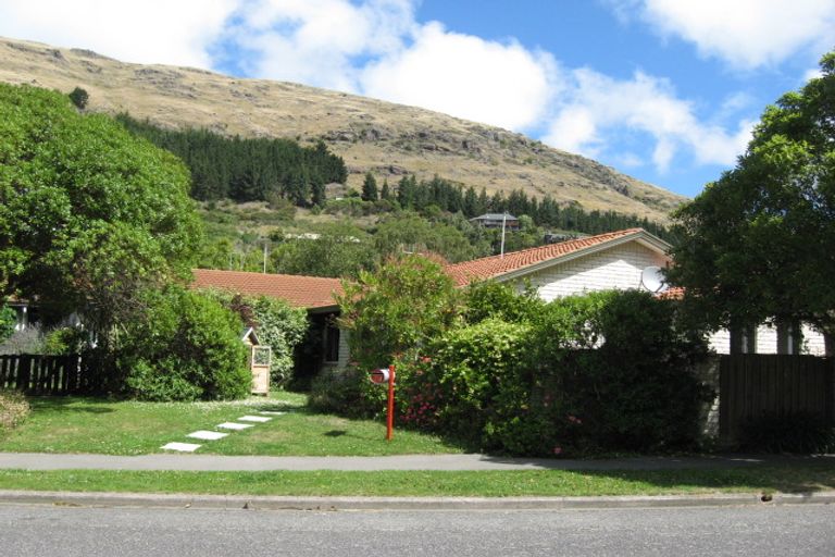 Photo of property in 1/25 Sumnervale Drive, Sumner, Christchurch, 8081