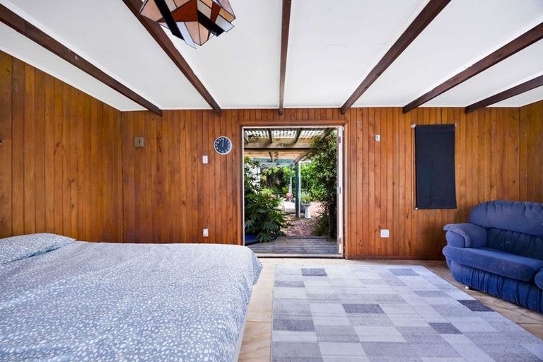 Photo of property in 150 Wirihana Road, Hawera, 4674