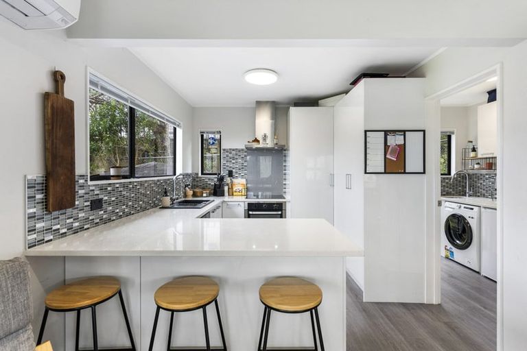 Photo of property in 5 Siesta Terrace, Gulf Harbour, Whangaparaoa, 0930