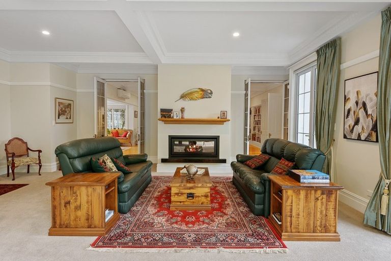 Photo of property in 38 Waiwetu Street, Fendalton, Christchurch, 8052