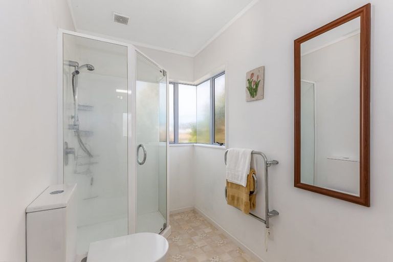 Photo of property in 10 James Cook Drive, Whitby, Porirua, 5024