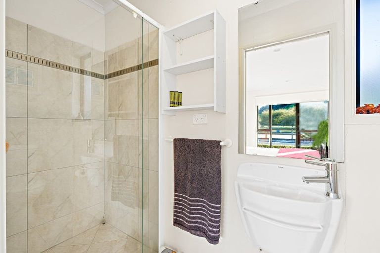 Photo of property in 42 Westminster Glen, Matakana, Warkworth, 0985