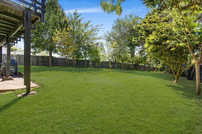 Photo of property in 10 Prestwick Place, Wattle Downs, Auckland, 2103