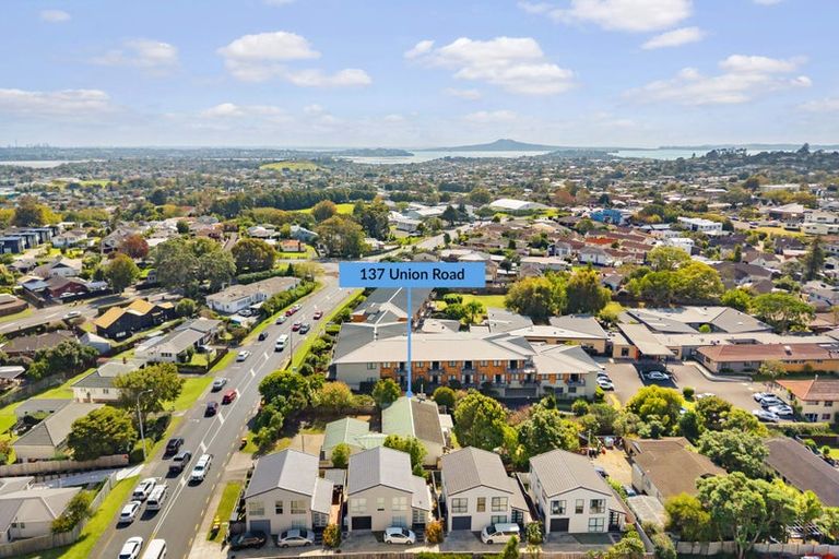 Photo of property in 137 Union Road, Howick, Auckland, 2014