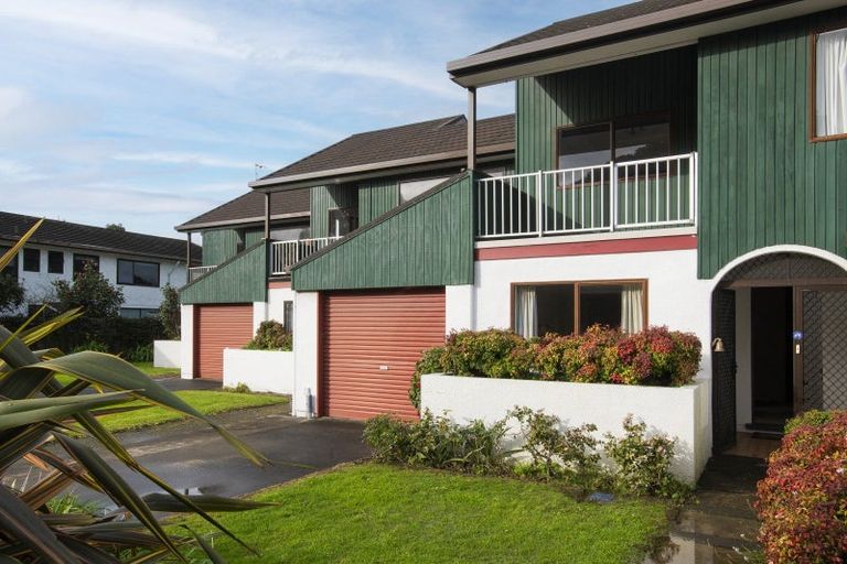 Photo of property in 65 Esplanade, Kaiti, Gisborne, 4010