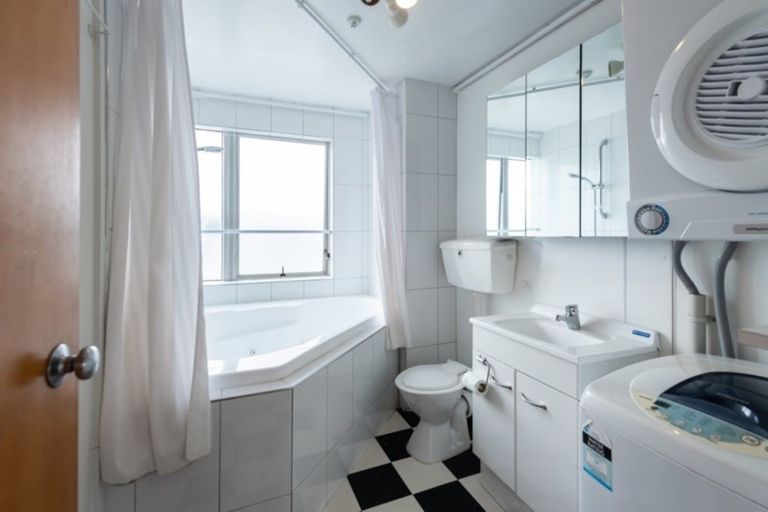 Photo of property in Iona Towers, 902/140 Abel Smith Street, Te Aro, Wellington, 6011