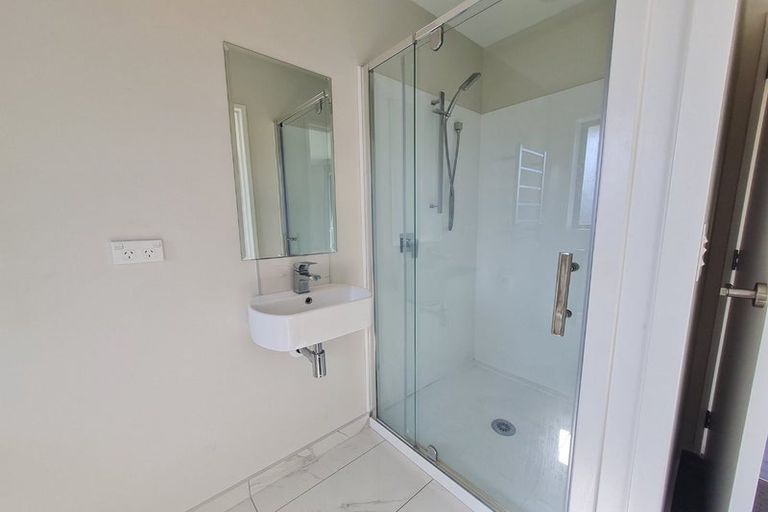 Photo of property in 2 Tika Street, Riccarton, Christchurch, 8041