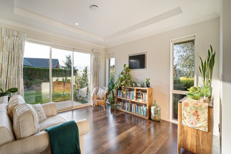 Photo of property in 14 Riverside Way, Amberley, 7410