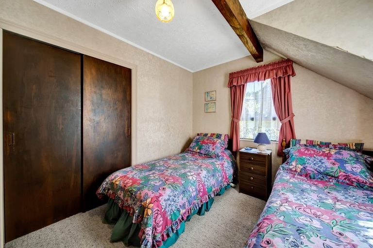 Photo of property in 27 Montjoy Street, Stratford, 4332