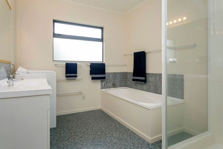 Photo of property in 100 Lakewood Drive, Nukuhau, Taupo, 3330