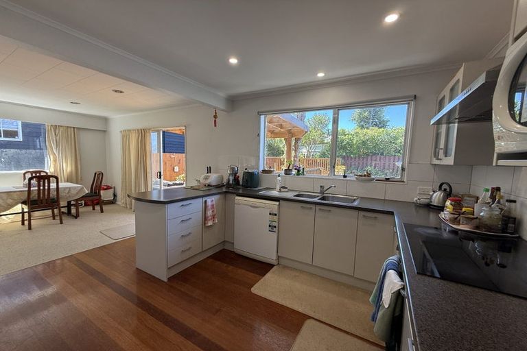 Photo of property in 30 Elliott Street, Johnsonville, Wellington, 6037