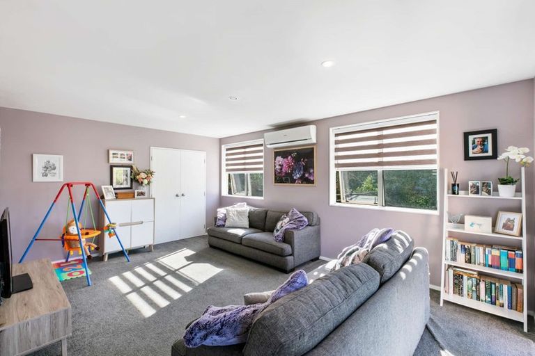 Photo of property in 24 Bayview Park Lane, Orewa, 0931