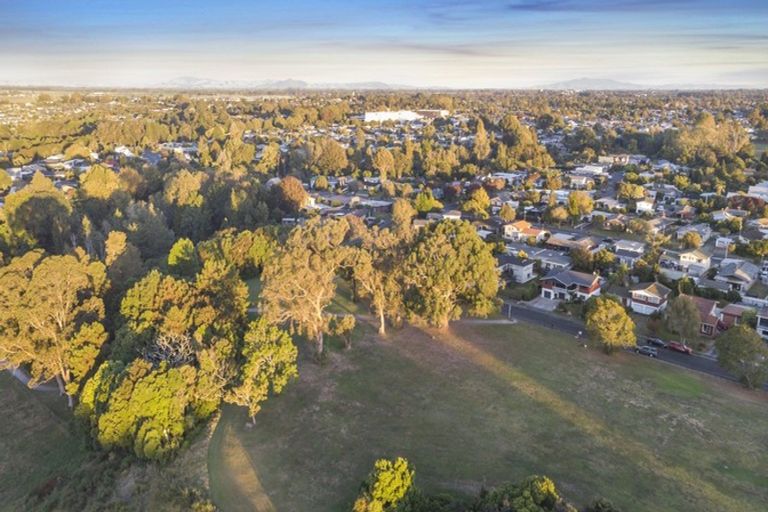 Photo of property in 38 Clements Crescent, Queenwood, Hamilton, 3210