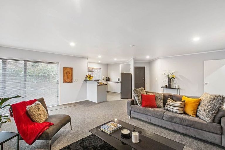 Photo of property in 11b O'halloran Road, Howick, Auckland, 2014