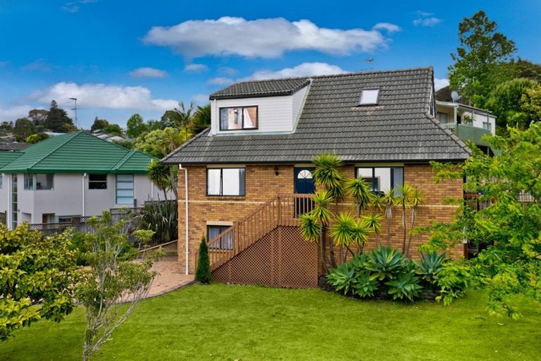 Photo of property in 46 Vintage Drive, Henderson, Auckland, 0612