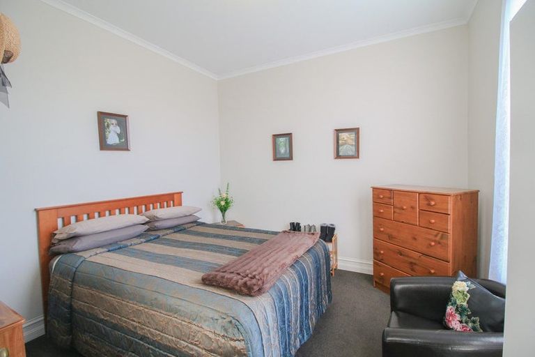 Photo of property in 36 Mcdougall Street, Bluff, 9814