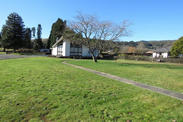 Photo of property in 65 Buller Road, Reefton, 7830