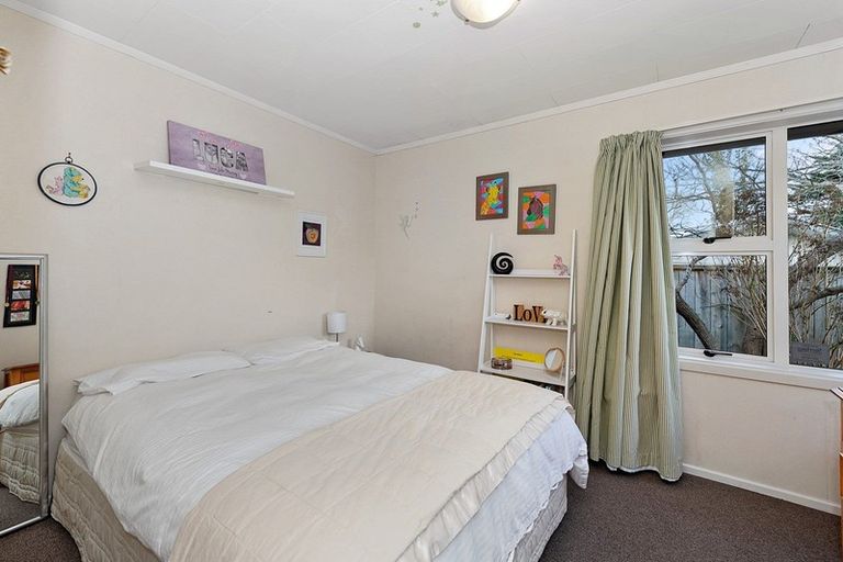 Photo of property in 16 Mcdowall Place, Queenwood, Hamilton, 3210