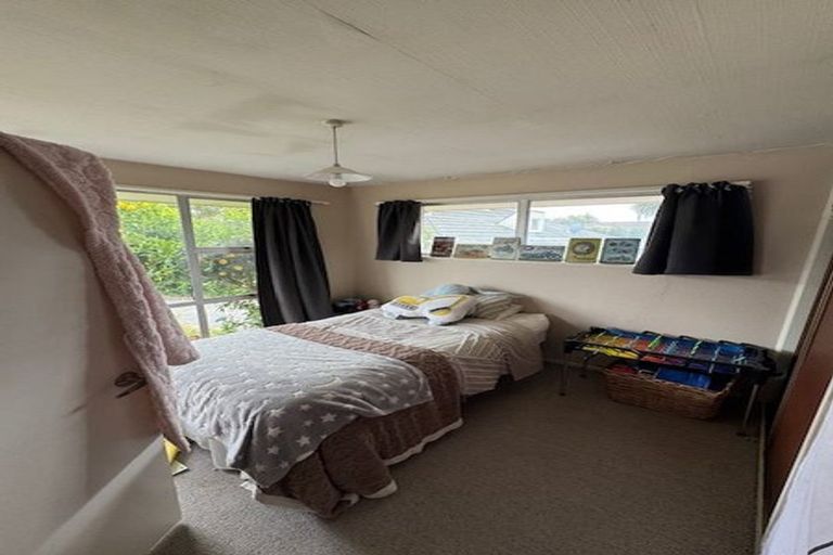 Photo of property in 12 Urella Place, Spreydon, Christchurch, 8024