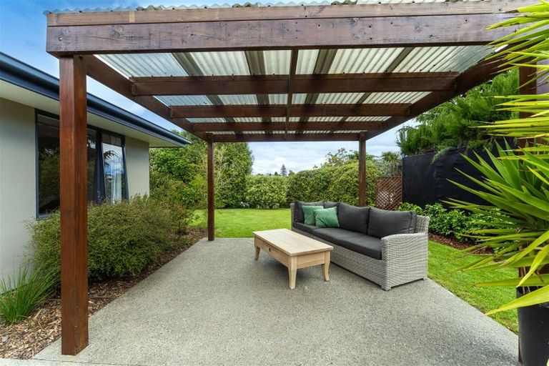 Photo of property in 8 Ngawhatu Road, Stoke, Nelson, 7011