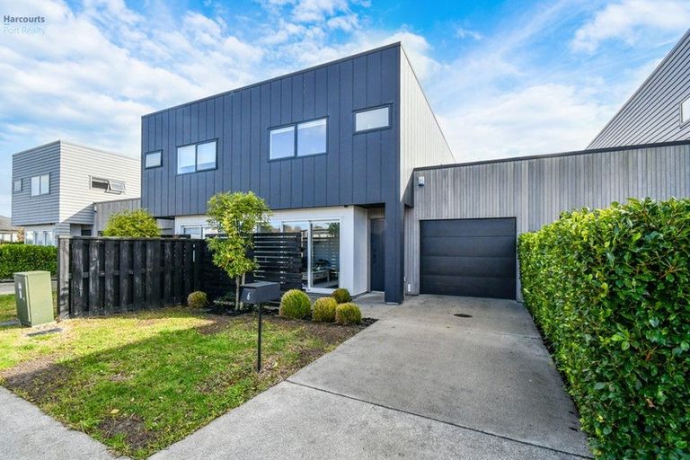 Photo of property in 6 Hoiho Road, Pukekohe, 2120
