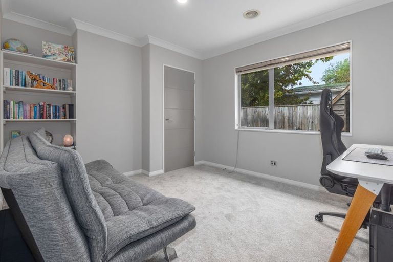 Photo of property in 1 Moss Lane, Raumati Beach, Paraparaumu, 5032