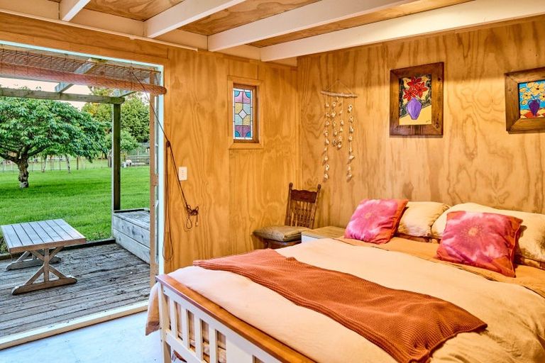 Photo of property in 96 Arcus Road, Te Horo, Otaki, 5582