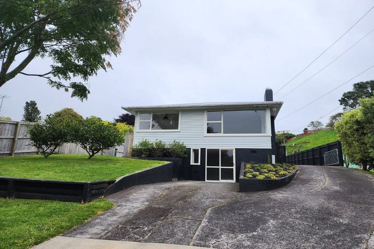 Photo of property in 132 Huatoki Street, Frankleigh Park, New Plymouth, 4310