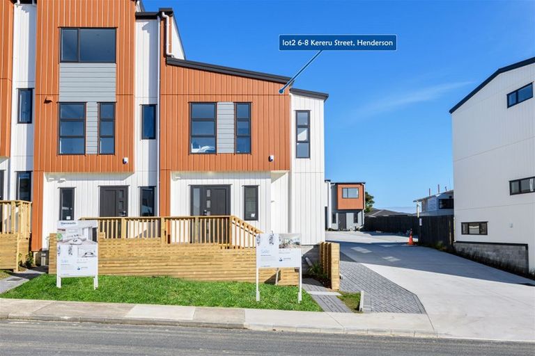 Photo of property in 2/6 Kereru Street, Henderson, Auckland, 0612