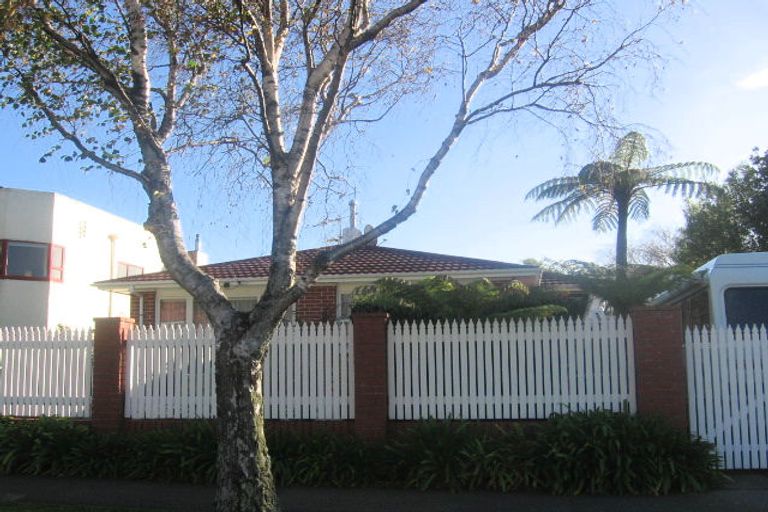 Photo of property in 47 Penrose Street, Woburn, Lower Hutt, 5010