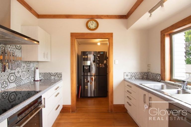 Photo of property in 15 James Laurie Street, Henderson, Auckland, 0612