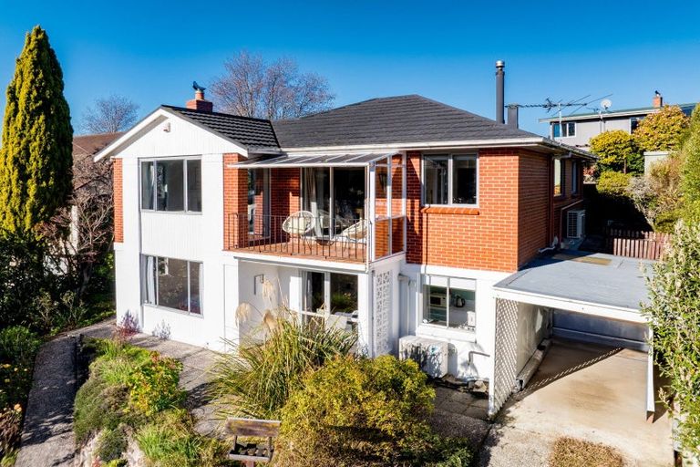 Photo of property in 43 Pioneer Crescent, Helensburgh, Dunedin, 9010