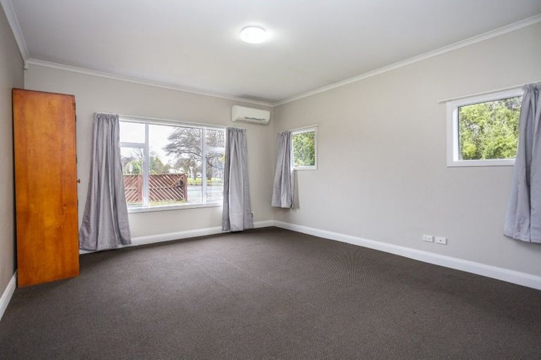 Photo of property in 198 Riccarton Road, Riccarton, Christchurch, 8041