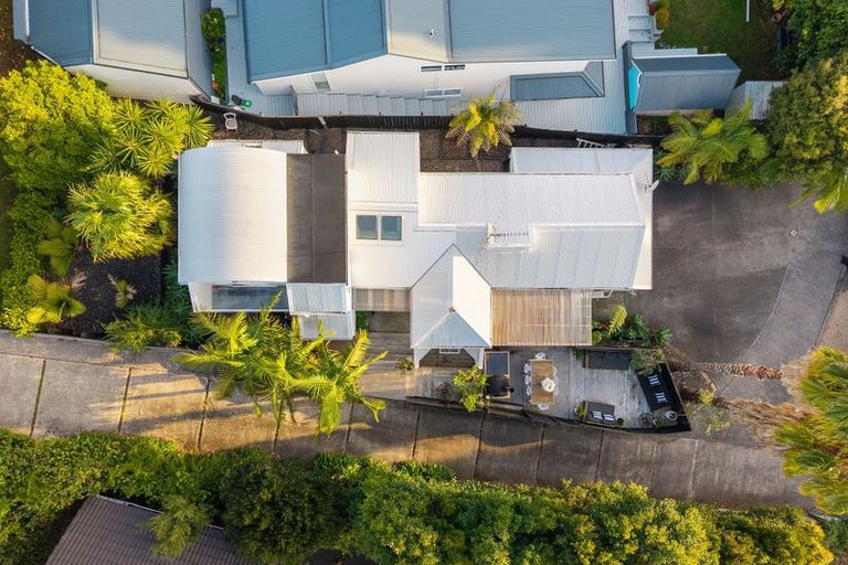 Photo of property in 1/35 Newhaven Terrace, Mairangi Bay, Auckland, 0630