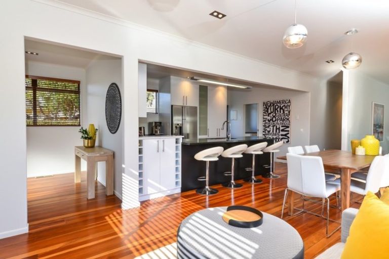 Photo of property in 15 Darley Street, Maeroa, Hamilton, 3200