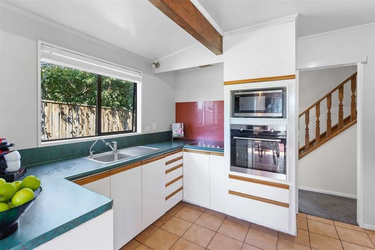 Photo of property in 77 Aorangi Road, Paraparaumu, 5032