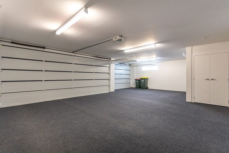 Photo of property in 4 Ravello Rise, Flat Bush, Auckland, 2019
