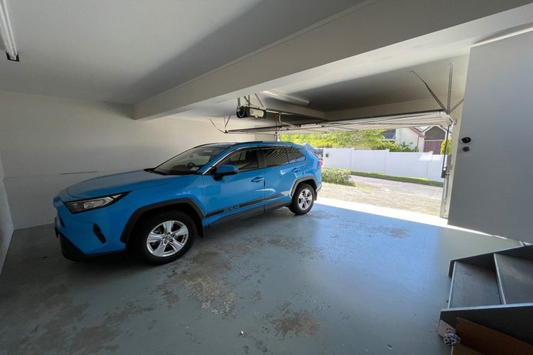 Photo of property in 1/4 Dorrit Lane, Howick, Auckland, 2014