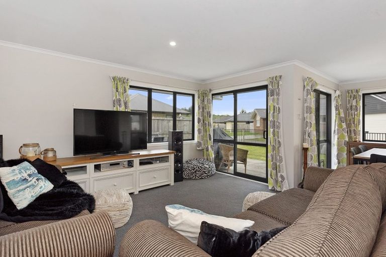 Photo of property in 15 Oolong Court, Huntington, Hamilton, 3210