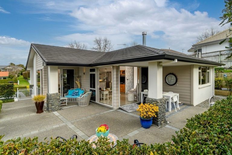 Photo of property in 1 Sherborne Close, Bethlehem, Tauranga, 3110