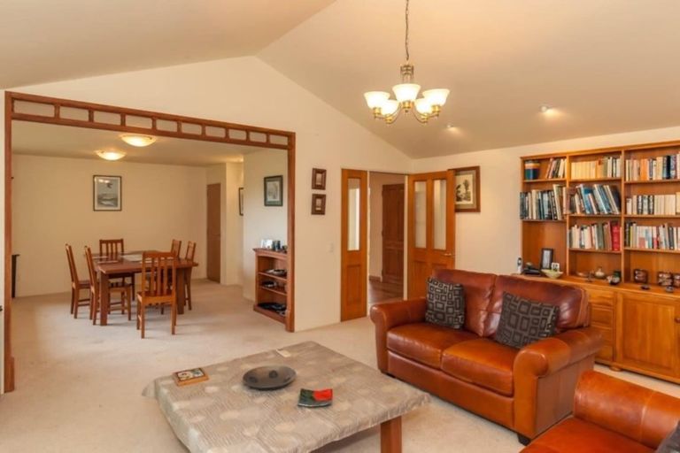 Photo of property in 79 Takapu Road, Manakau, Levin, 5573