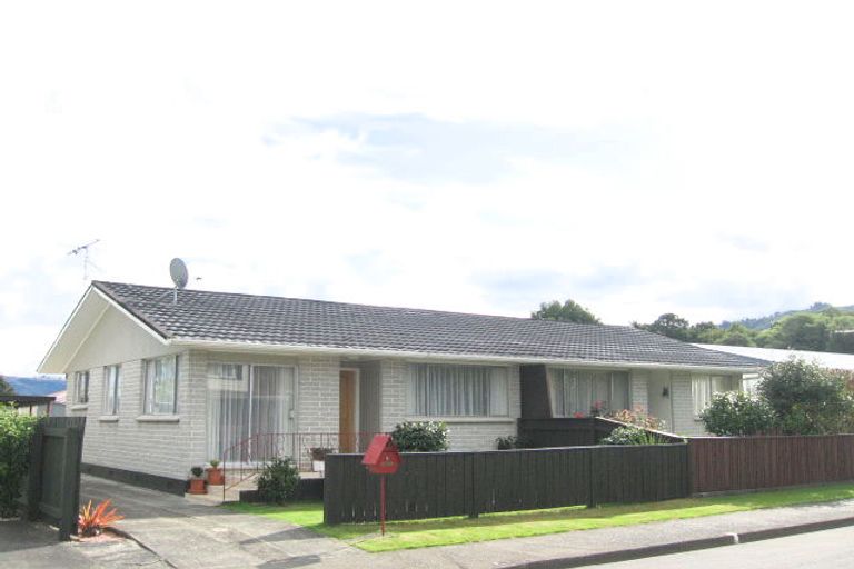 Photo of property in 5 Flavia Grove, Clouston Park, Upper Hutt, 5018