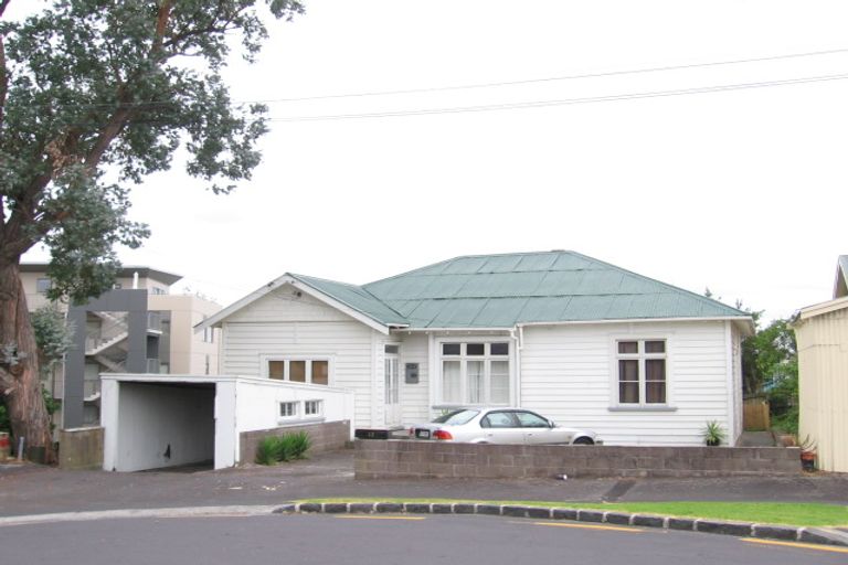 Photo of property in 13b Lyon Avenue, Mount Albert, Auckland, 1025