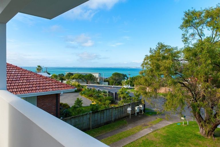 Photo of property in 150 Aberdeen Road, Campbells Bay, Auckland, 0620