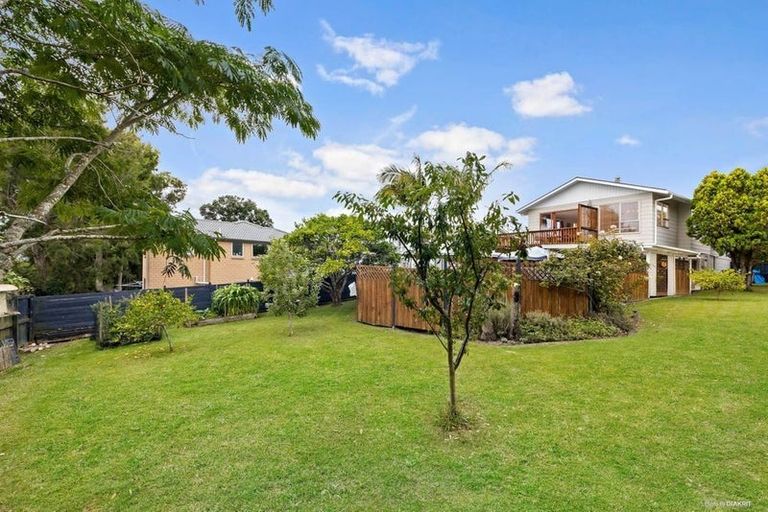 Photo of property in 20 Royal Road, Massey, Auckland, 0614