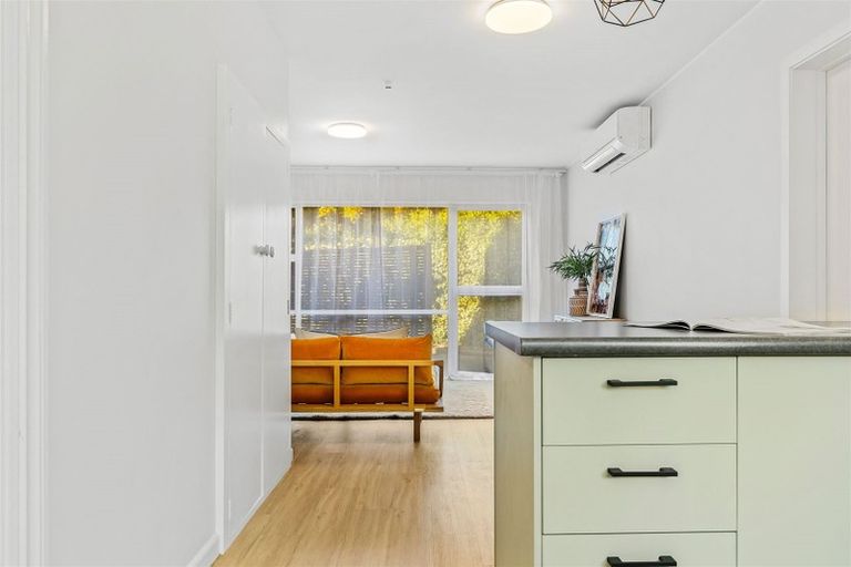 Photo of property in 3/34 Holly Road, St Albans, Christchurch, 8014