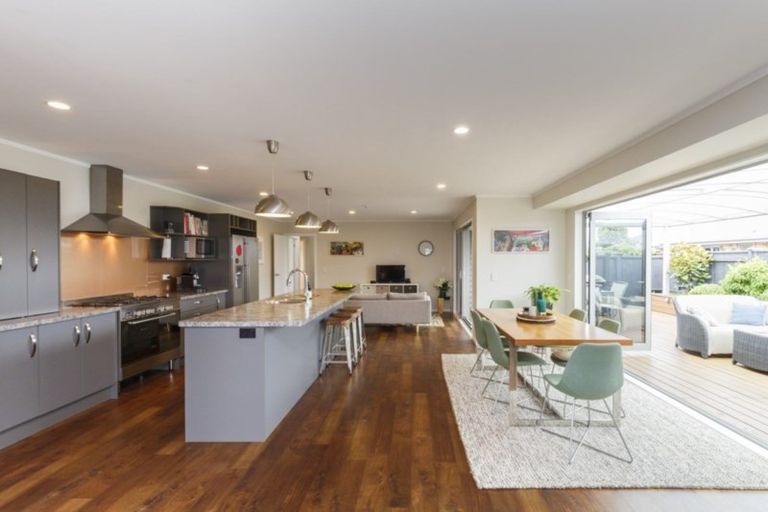 Photo of property in 23 Pegasus Place, Kelvin Grove, Palmerston North, 4414